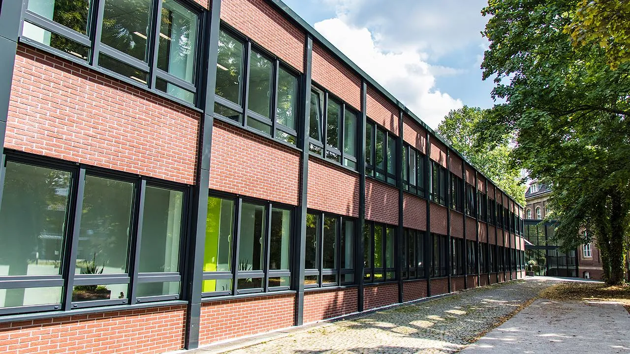 Hauptsitz menten in Bergisch Gladbach